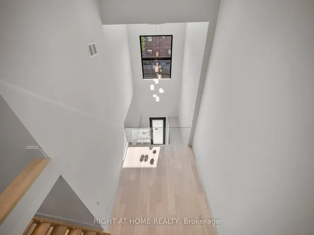 Additional image 39 of 57 Alameda Ave