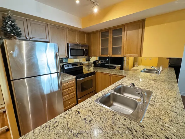 Additional image 2 of 761 Bay St Unit 3009
