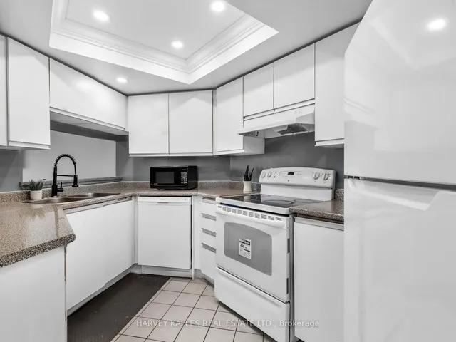 Additional image 14 of 2550 Lawrence Ave Unit 211
