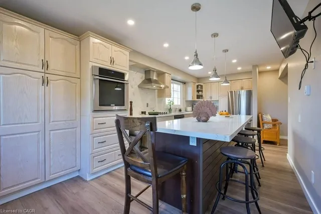 Additional image 8 of 107 Dinison Cres