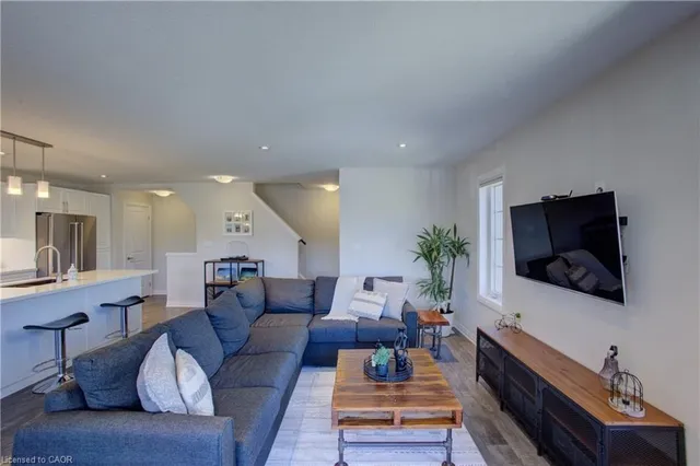 Additional image 18 of 115 South Creek Dr Unit 4A