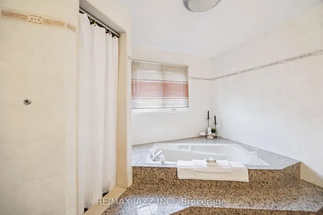 Additional image 30 of 14 Grover Dr