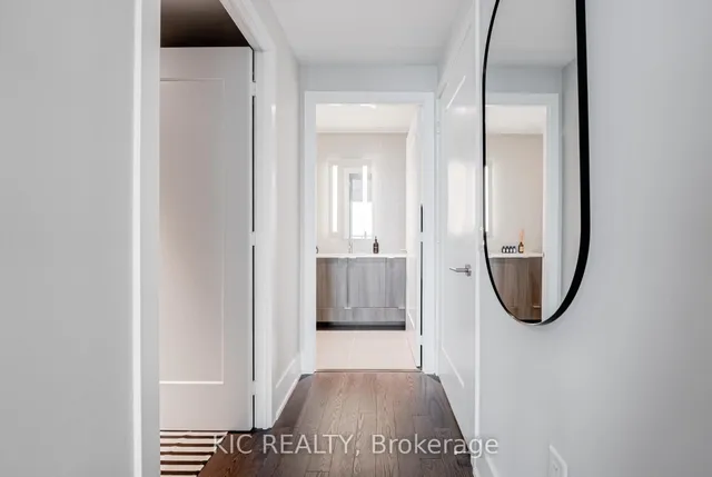 Additional image 19 of 585 Bloor St Unit 3923