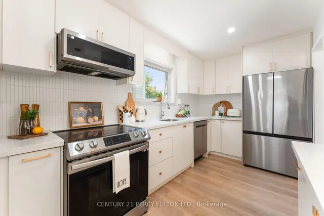 Additional image 13 of 34 Topham Rd