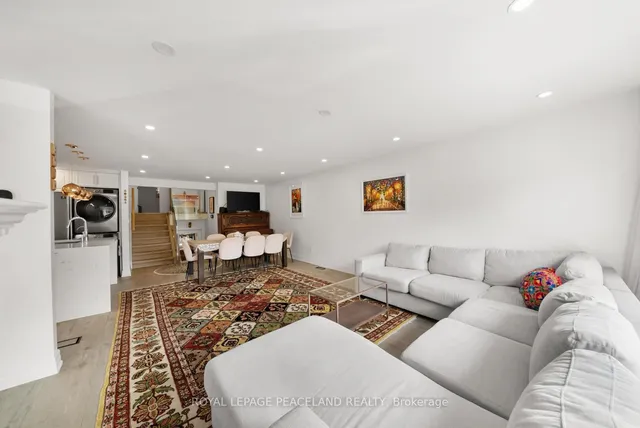 Additional image 3 of 105 Apache Tr