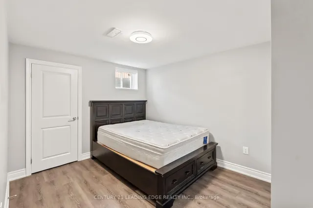 Additional image 44 of 43 William Nador St