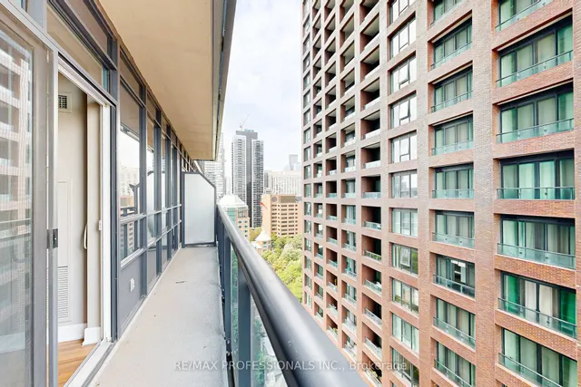 Additional image 14 of 28 Linden St Unit 1601
