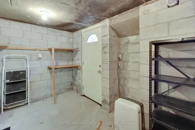 Additional image 38 of 163 Maplewood Ave