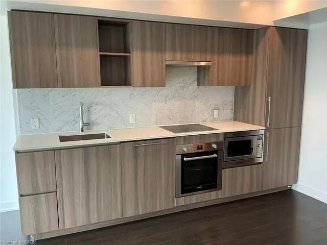 Additional image 9 of 17 Bathurst St Unit 1605