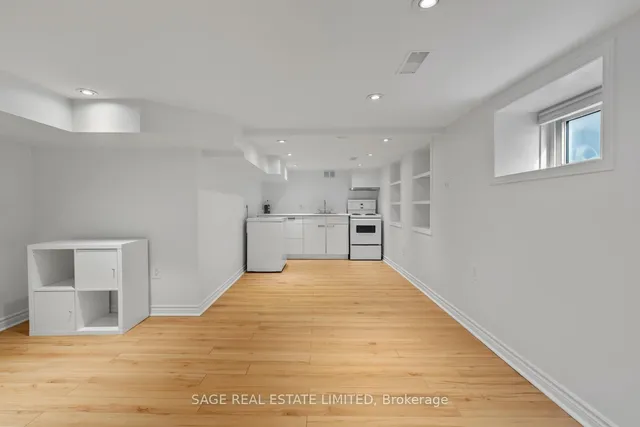 Additional image 28 of 79 Pitt Ave