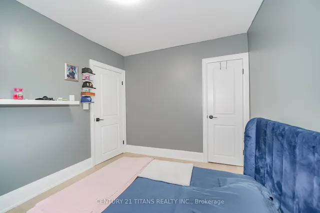 Additional image 43 of 42 Pixley Cres