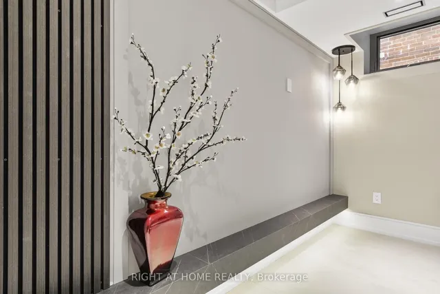 Additional image 36 of 35 Woburn Ave