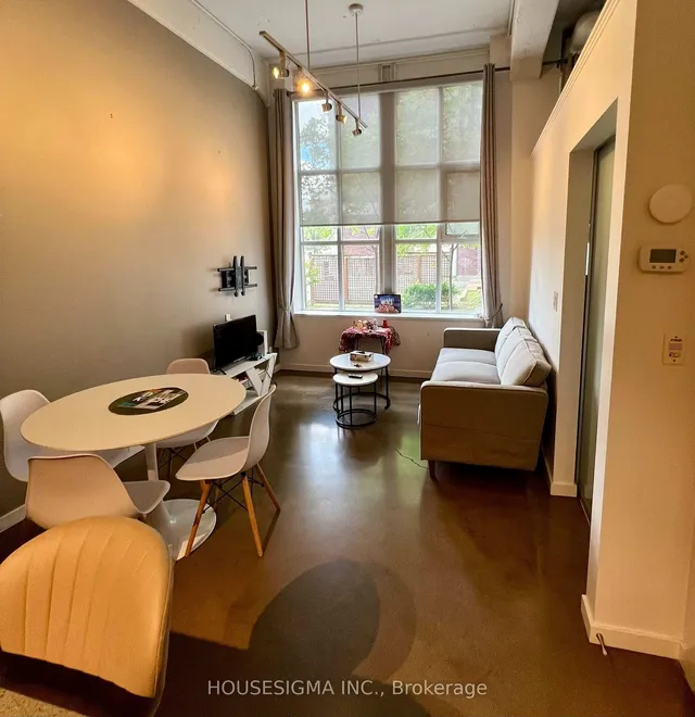 Additional image 5 of 404 King St Unit 109