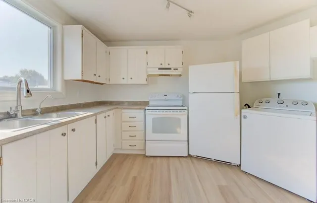 Additional image 21 of 60 Elmsdale Dr Unit 38