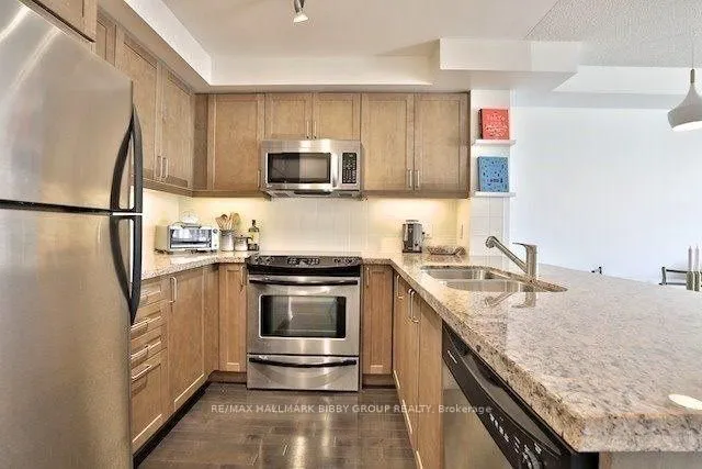 Additional image 9 of 308 Palmerston Ave Unit 305