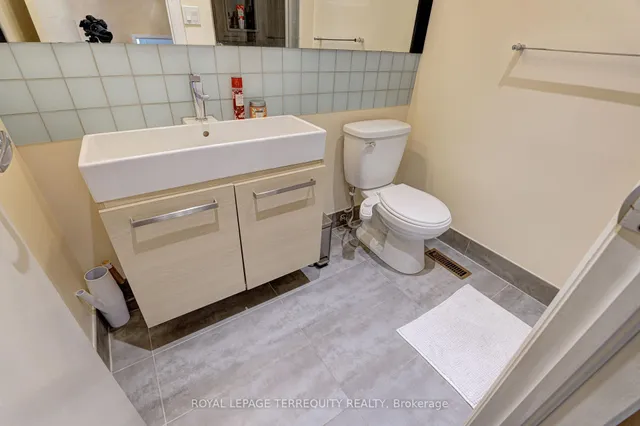 Additional image 25 of 76 English Ivy Way