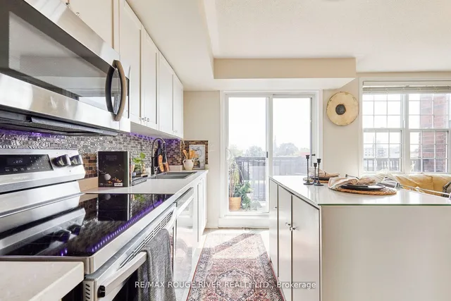 Additional image 4 of 25 Strangford Lane Unit 312