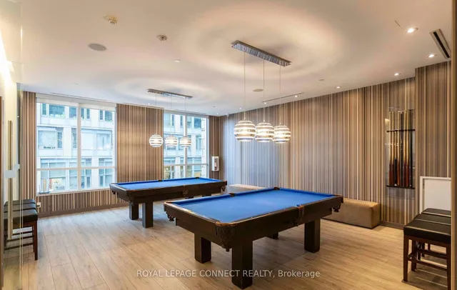 Additional image 9 of 500 Sherbourne St Unit 812