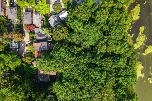 Additional image 26 of 8 Grenadier Ravine Dr