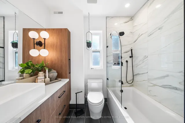 Additional image 21 of 386 Crawford St