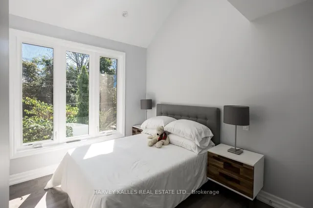 Additional image 18 of 108 Shaftesbury Ave