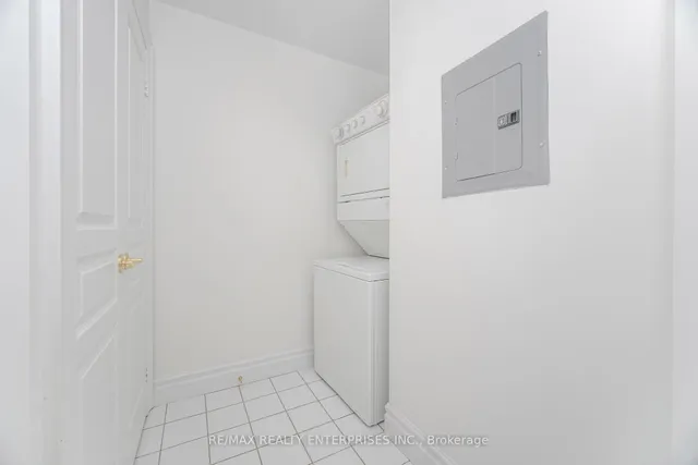 Additional image 28 of 2662 Bloor St Unit PH-1108