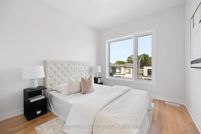 Additional image 35 of 26 Danielle Moore Circ