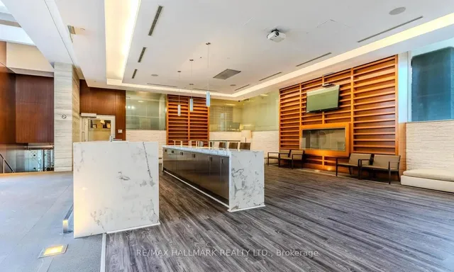 Additional image 27 of 25 Capreol Crt Unit 3008