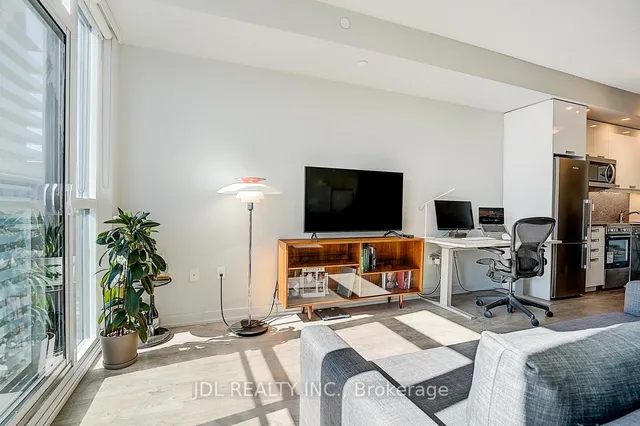 Additional image 20 of 99 John St Unit 3702