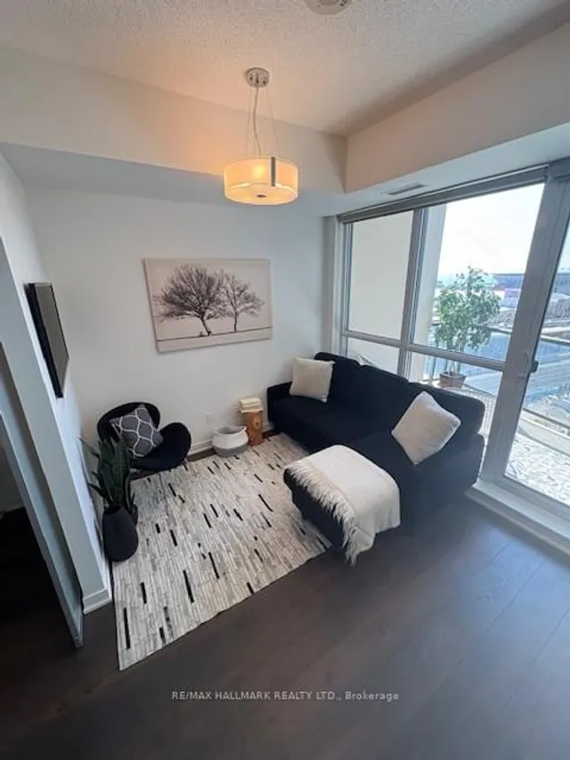 Additional image 4 of 51 East Liberty St Unit 1215