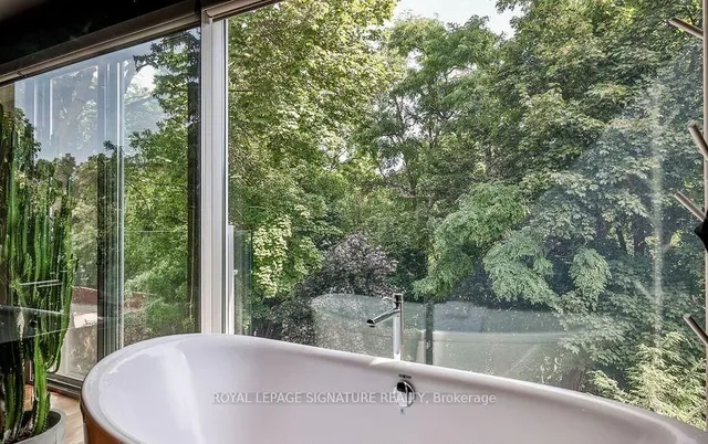 Additional image 25 of 63 Douglas Cres