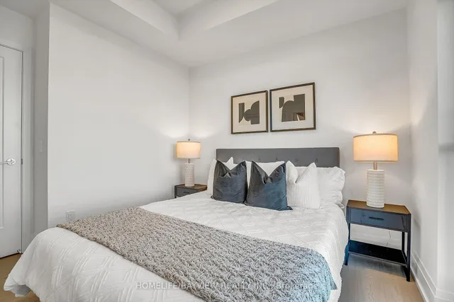 Additional image 26 of 89 Church St Unit 2807