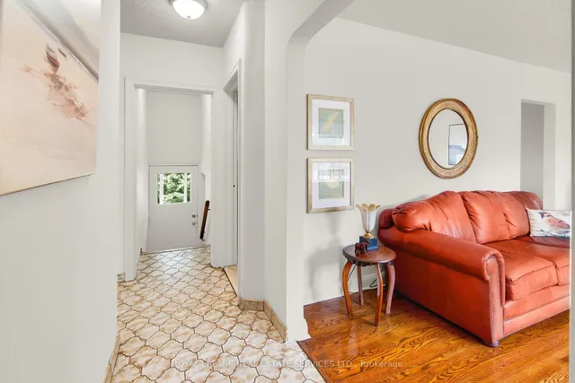 Additional image 5 of 16 Redfern Ave