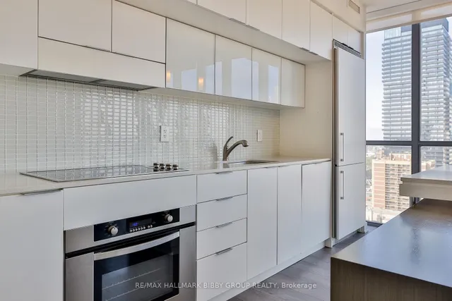Additional image 8 of 110 Charles St Unit 2904