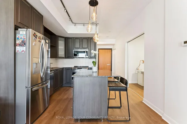 Additional image 11 of 500 Sherbourne St Unit 1311