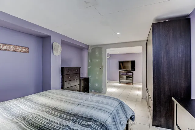 Additional image 21 of 15 Lowry Sq