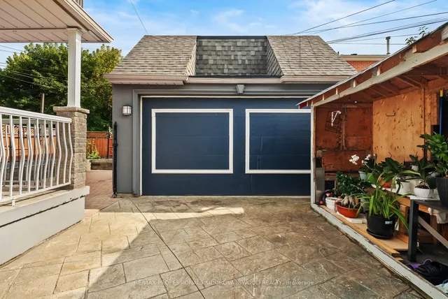 Additional image 34 of 197 Lambton Ave