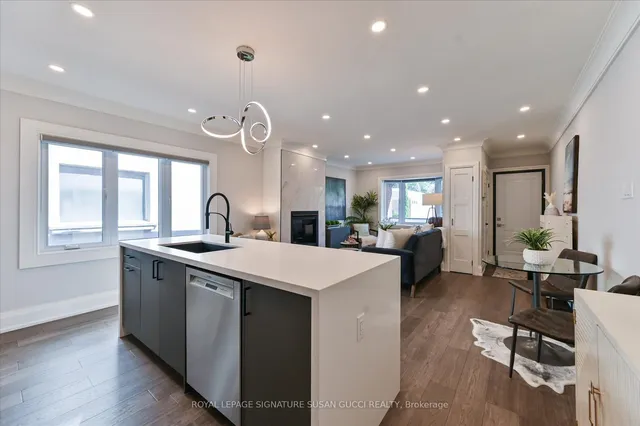 Additional image 15 of 972 Cosburn Ave