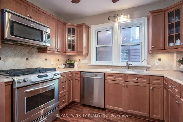 Additional image 30 of 839 Queens Blvd