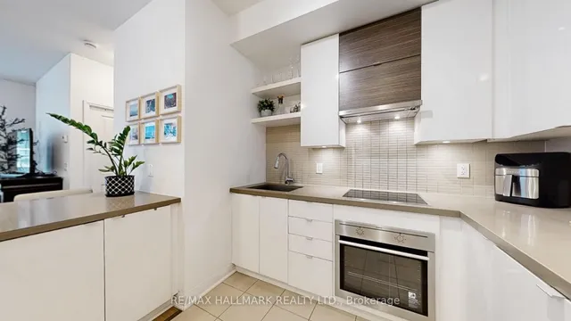 Additional image 20 of 60 Annie Craig Dr Unit 1008