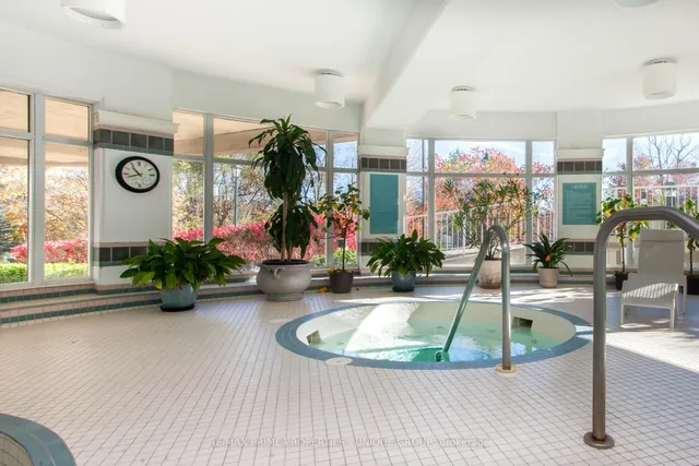 Additional image 28 of 18 Concorde Pl Unit 808