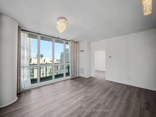 Additional image 13 of 33 Bay St Unit 3104