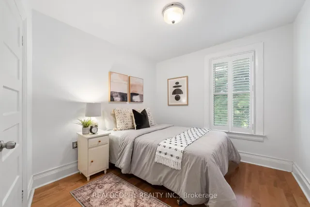 Additional image 12 of 299 Pape Ave