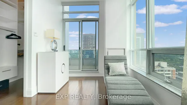 Additional image 29 of 500 Sherbourne St Unit 3401