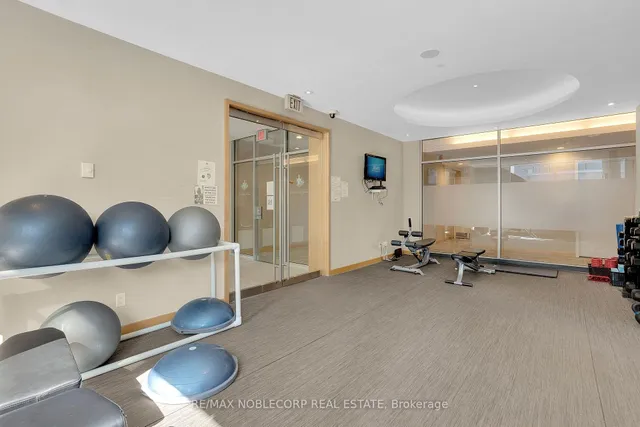 Additional image 36 of 55 Bremner Blvd Unit 4407