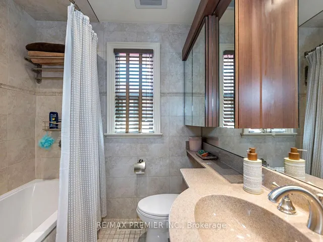 Additional image 20 of 2894 Weston Rd