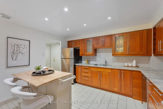 Additional image 15 of 30 Glen Elm Ave Unit 305