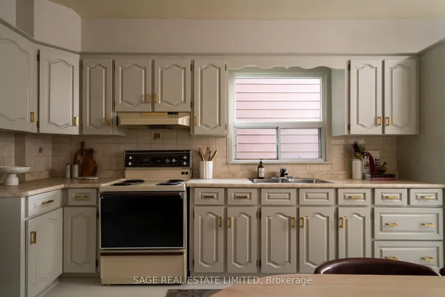 Additional image 9 of 115 Niagara St