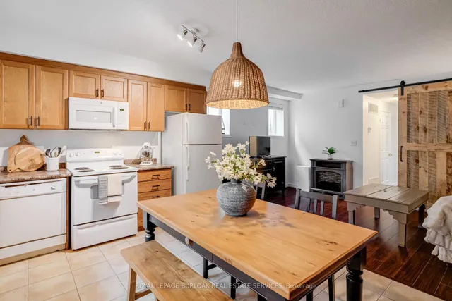 Additional image 15 of 1941 Ottawa St Unit 9A