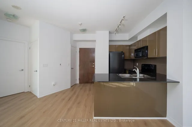 Additional image 2 of 16 Yonge St Unit 310